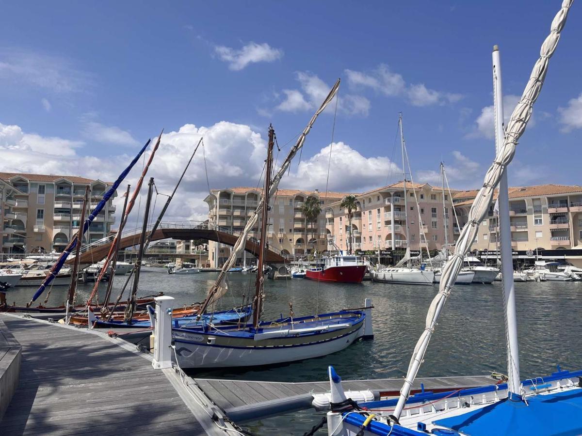 Studio Cabine A 200M De Port Frejus, Plage, Commerces, Terrasse, 4 Couchages, Menage Inclus - Fr-1-226A-31 Exterior photo